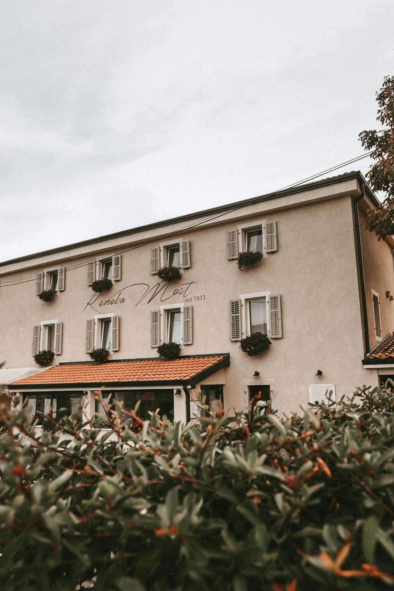 Konoba Most Rooms Buzet Exterior foto